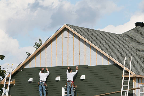 Professional Siding technician working in California, MD